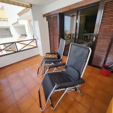San Marino 7 *